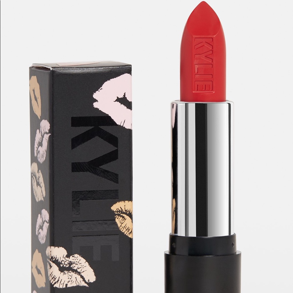 Kylie cosmetics full size boss lipstick
